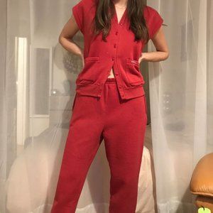 Matching red sleeveless sweat set